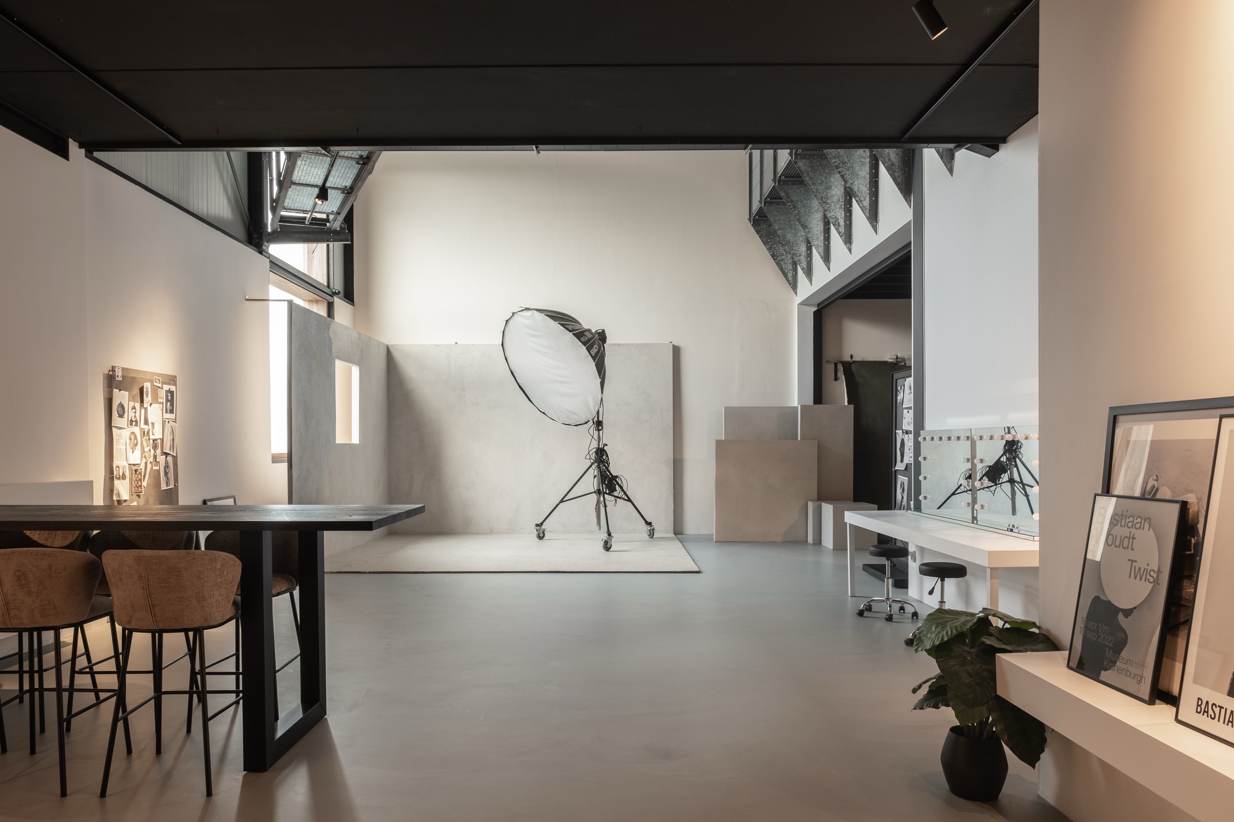 1605 Studio · 263 m² daylight production studio in Alkmaar, thirty minutes from Amsterdam
